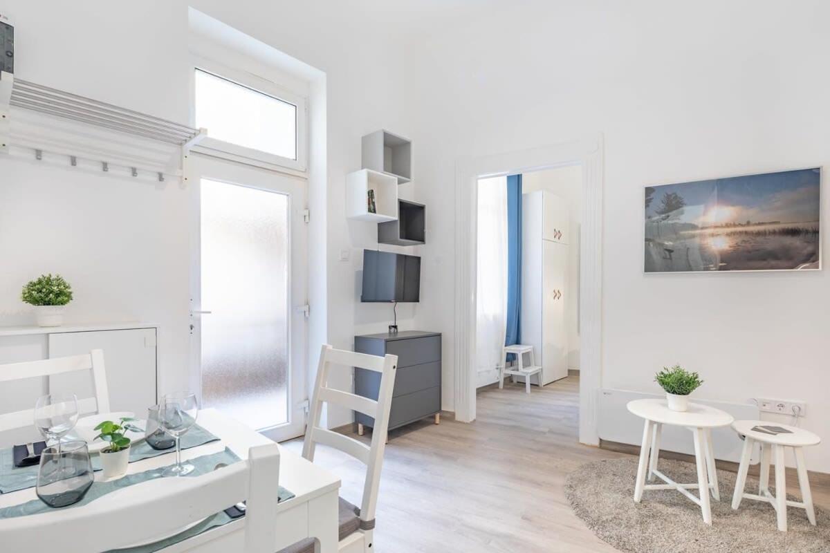 Apartment Lovely And Comfy Sleep Budapest